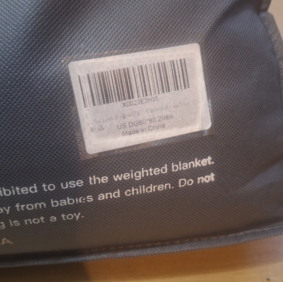 Syrinx Magic Weighted Blanket - Picture 2 of 3